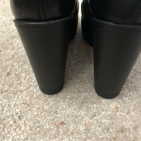 Guess Leather Boots - Picture 7 of 15